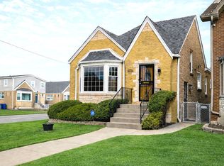 6356 W Giddings St, Chicago, IL 60630