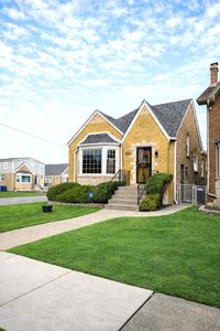6356 W Giddings St, Chicago, IL, 60630