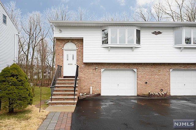 1st image of 12 Chopek Ln