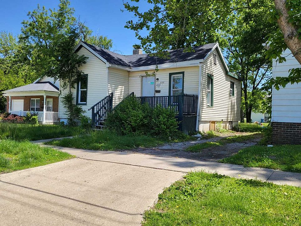 1st image of 822 S Martin Luther King Jr Dr