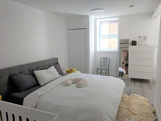 Rented by Real Broker NY LLC | media 26