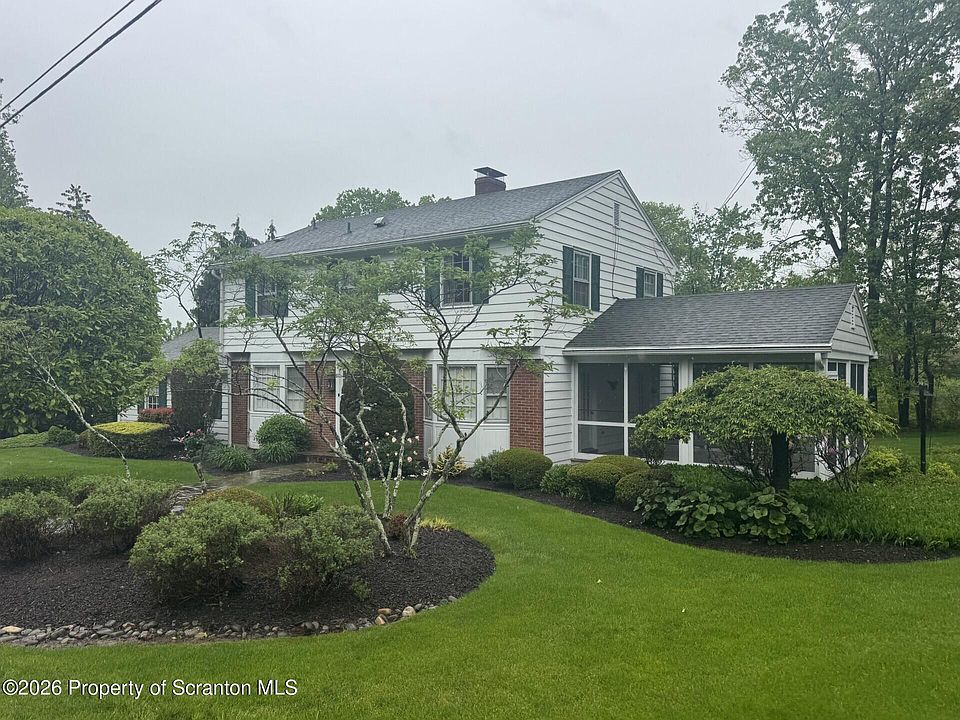 1st image of 14 Orchard Ln