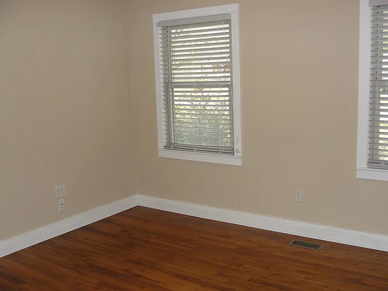 1710 Concord St — Photo 5