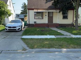 14692 Agnes Ave, Eastpointe, MI