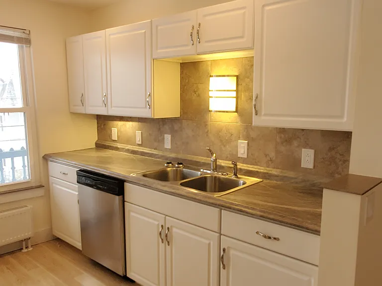 132 Furnace St — Photo 4