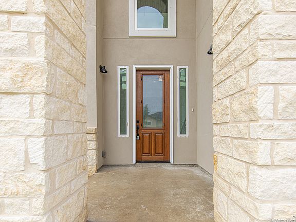 3rd image of 24430 CANYON ROW