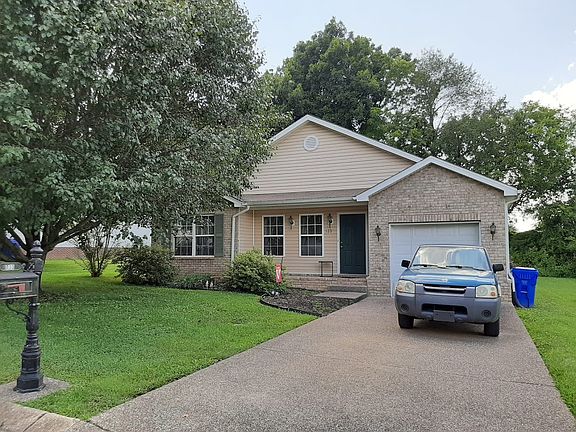 3rd image of 133 Willowleaf Ln