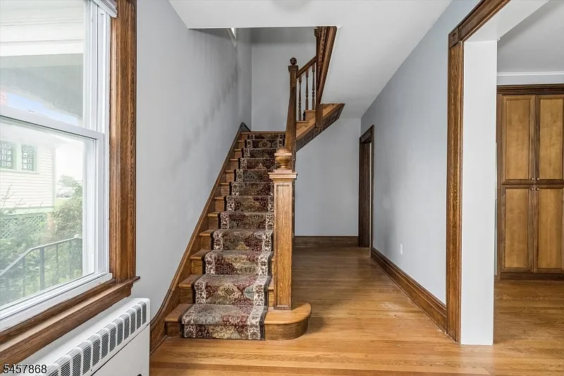 3 bed, 1.0 bath, $2,875 — Photo 3