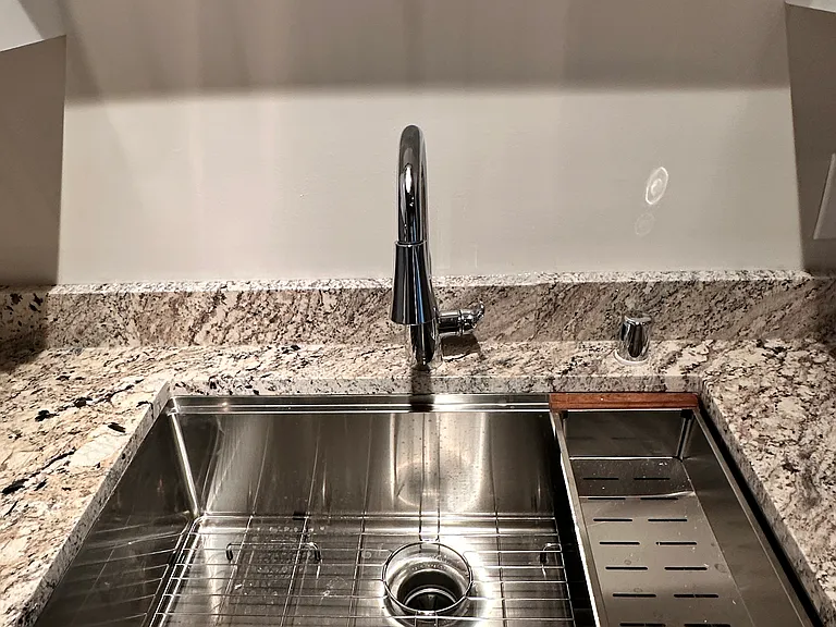 540 N Lake Shore Dr #518 — Photo 19