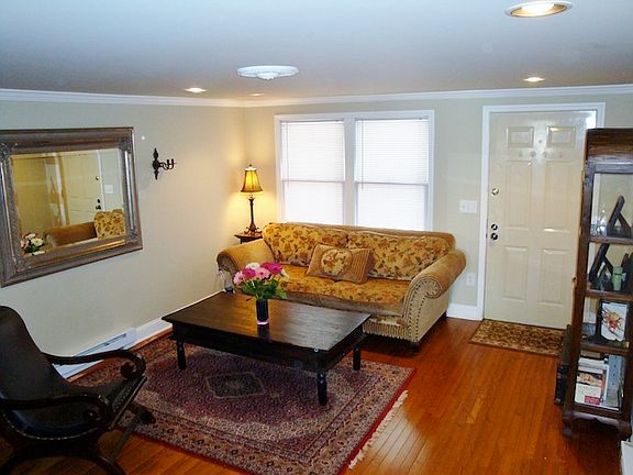 5th image of 110 Beachview Ave Unit 226