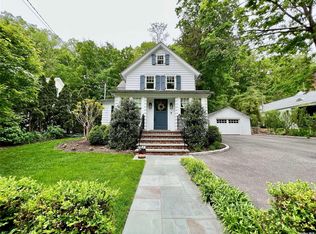 385 Main St, Cold Spring Harbor, NY 11724