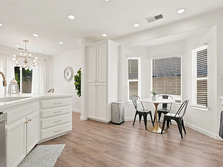 11505 Equinox Ave — Photo 17