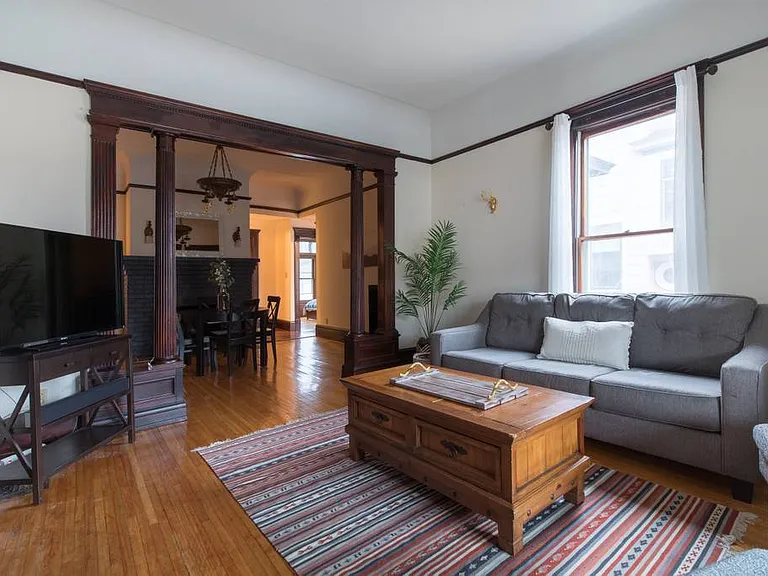2213 Aldrich Ave S #1 — Photo 3