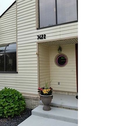 5th image of 7422 Westbury Blvd