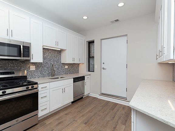 4th image of 2901-11 N Clark St #2909-2N