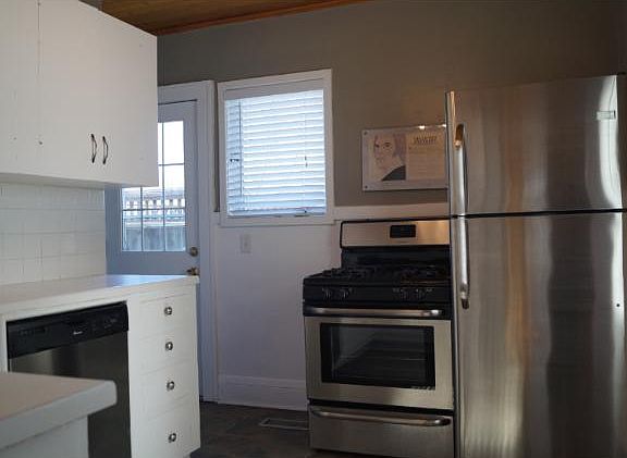 5th image of 4321 15th Ave S