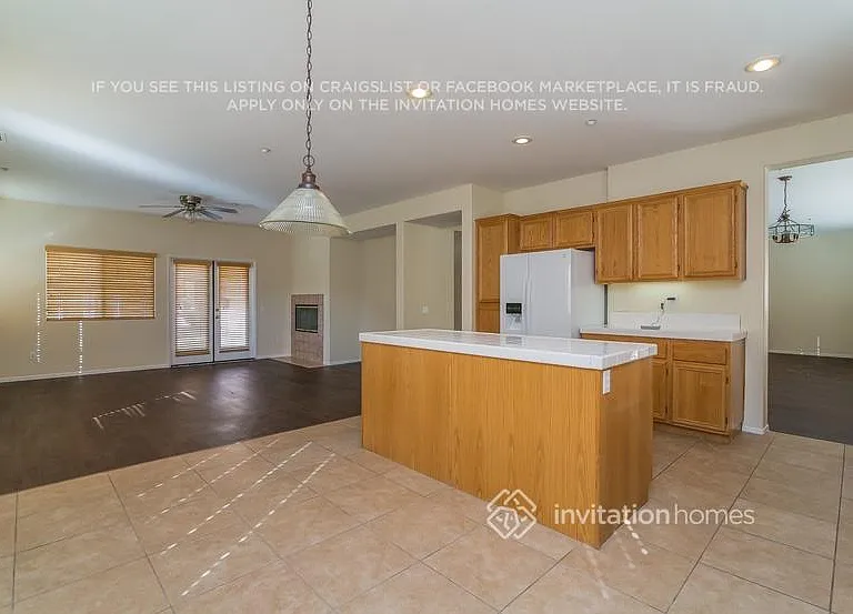 7833 Calle Del Rio St — Photo 10