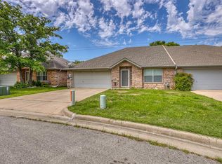 1025 Teresa Ct, Weatherford, TX 76086