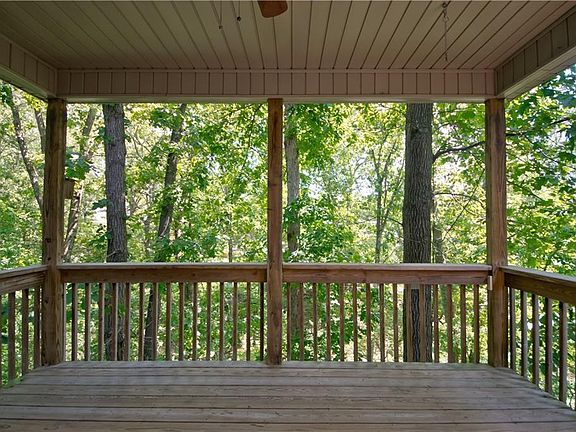 4th image of 9 Cresswell Cir