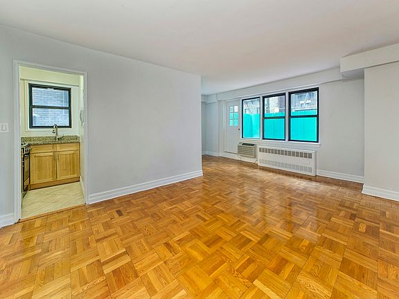 2nd image of 200 E 15th St APT 2N