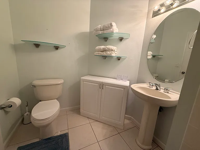 8919 Sandshot Ct #B — Photo 14