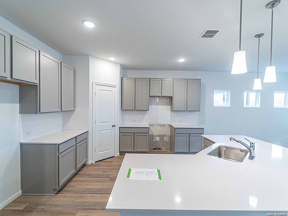 2nd image of 259 Bobwhite Way