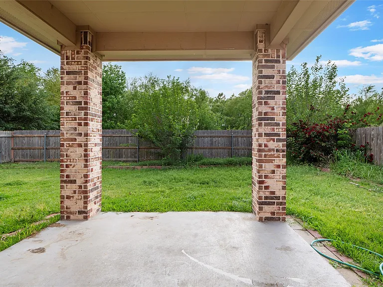 14308 Lake Victor Dr — Photo 32