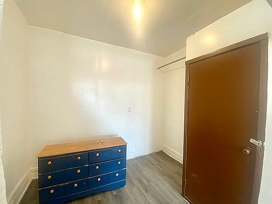 5th image of 515 49th St APT 1D