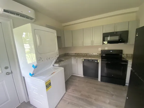 110 Chatfield Dr #1, Shepherdstown, WV 25443