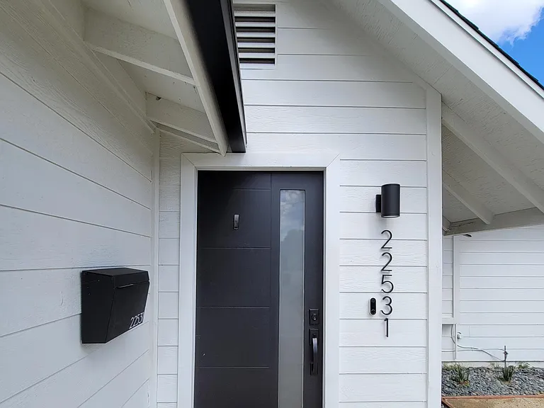 22531 Schoolcraft St — Photo 27