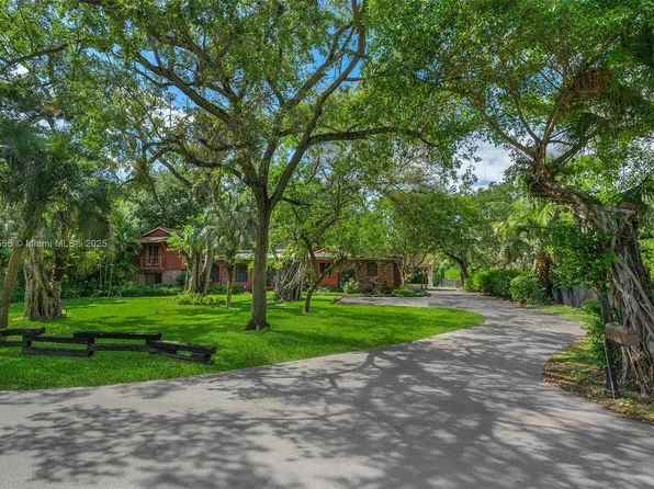 5440 Hammock Dr, Coral Gables, FL 33156