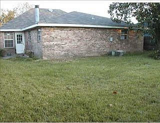 2nd image of 2437 Williamsburg Dr