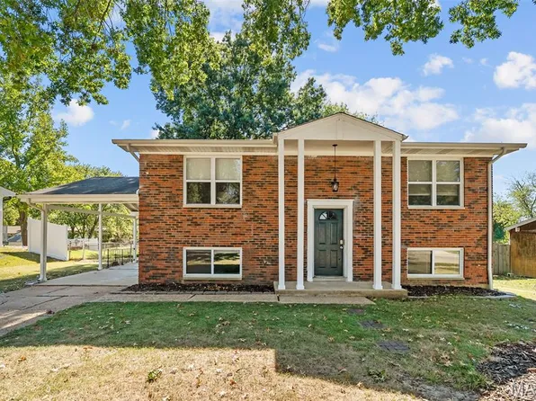 1564 Codorniz Ln, Fenton, MO 63026