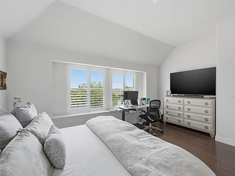 536 Inwood St — Photo 16