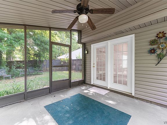 4th image of 1725 Crabtree Cir