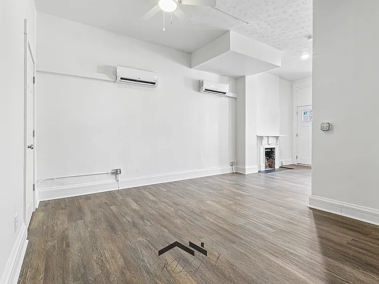 427 Whiteman St #1 — Photo 10