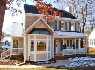 100 Springwater Ct, Cary, NC 27513