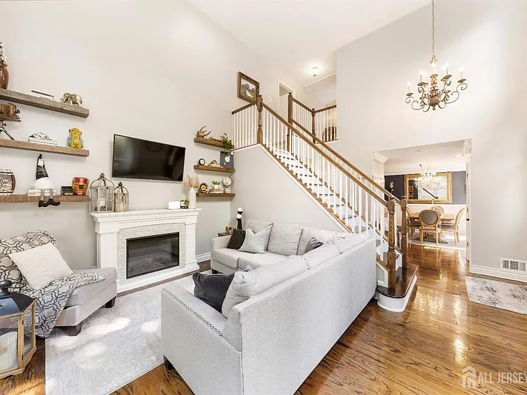 101 S Branch Dr — Photo 9