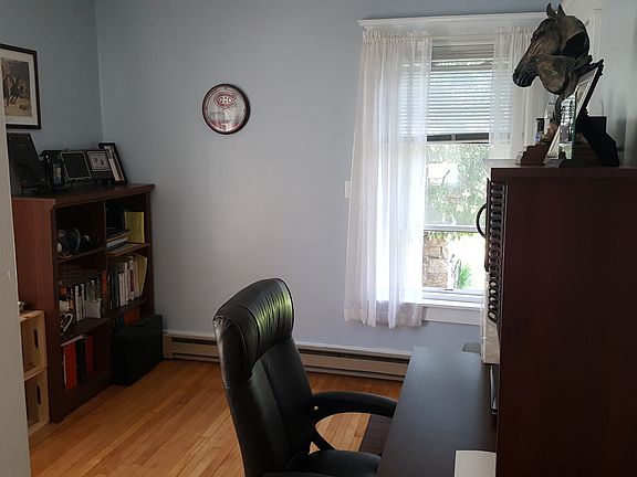Bedroom 1, Floor 1