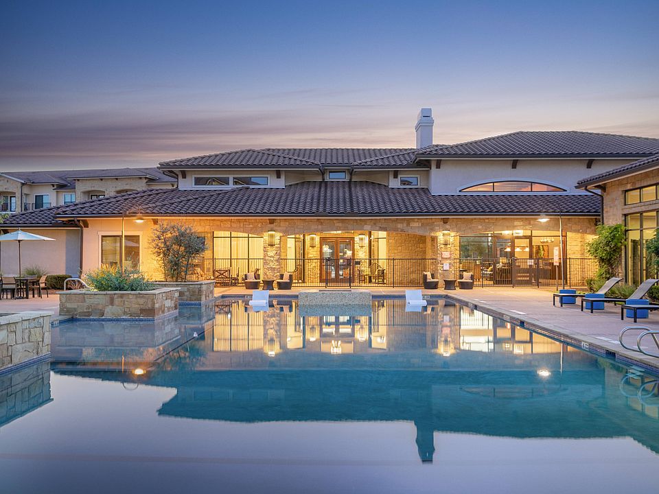 Enchanting Evening Poolside Views