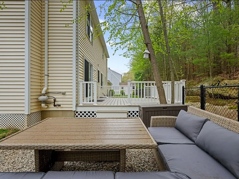 42 Clarke Rd — Photo 8
