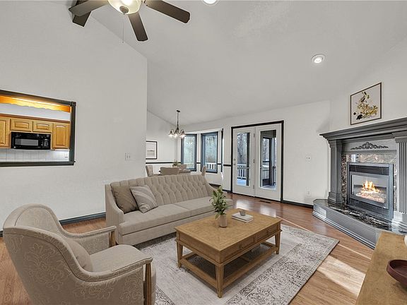 3rd image of 7 Glenwood Pl