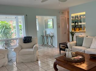 301 SW 8th Ter, Boca Raton, FL 33486