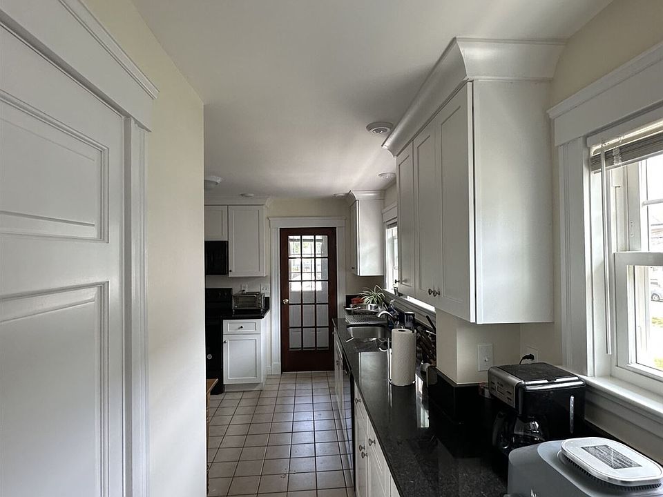52 Brooks St. #2 Boston (Brighton) Shared Unit Photo 3