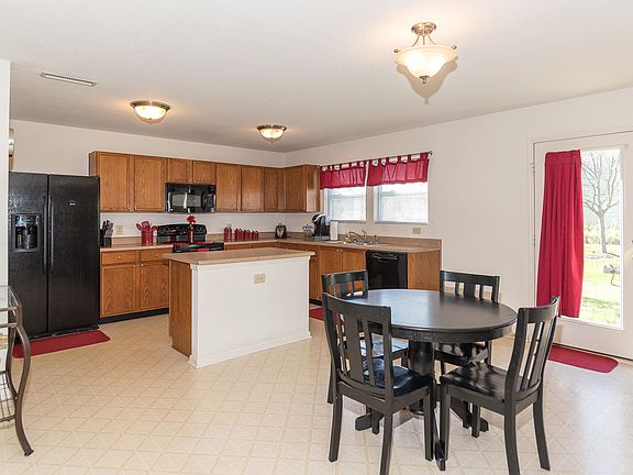 4th image of 15387 Gallow Ln