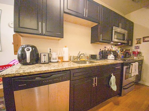 4th image of 2233 N Camac St #2