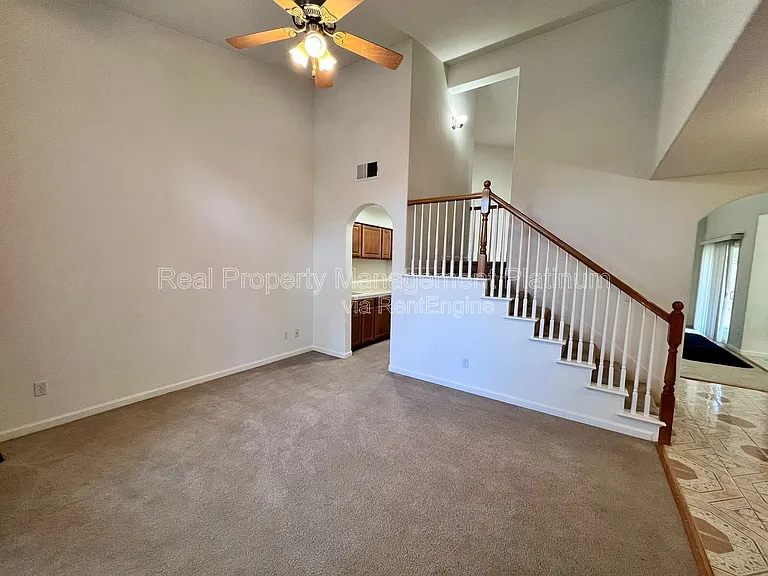 5460 W Ashcroft Ave — Photo 6