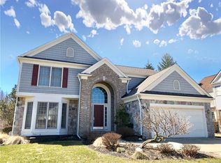 1880 Midchester Dr, West Bloomfield, MI