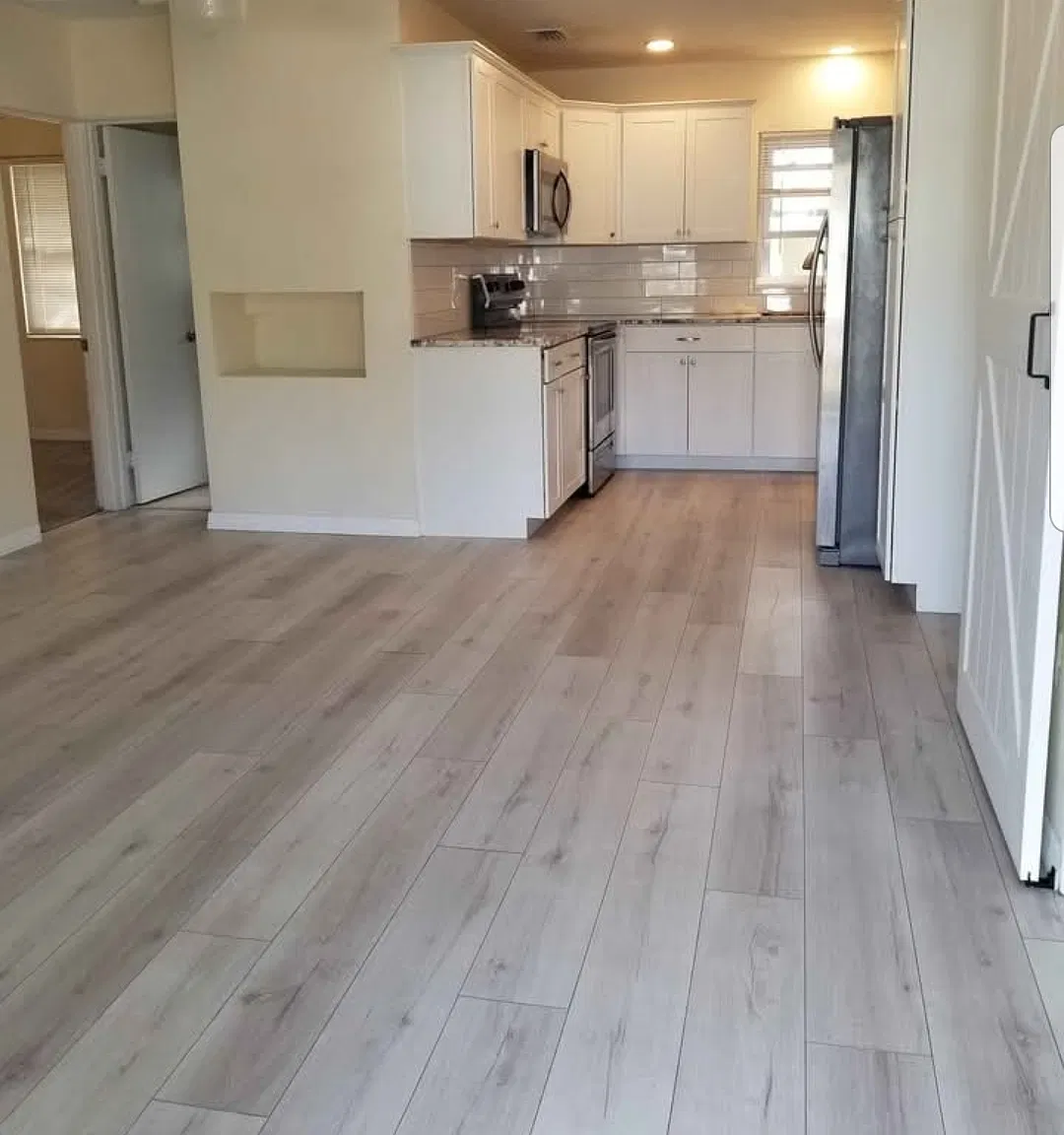 3 bed, 896 sqft, $1,795 — Photo 3
