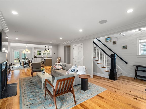 3rd image of 14 Holly Ave